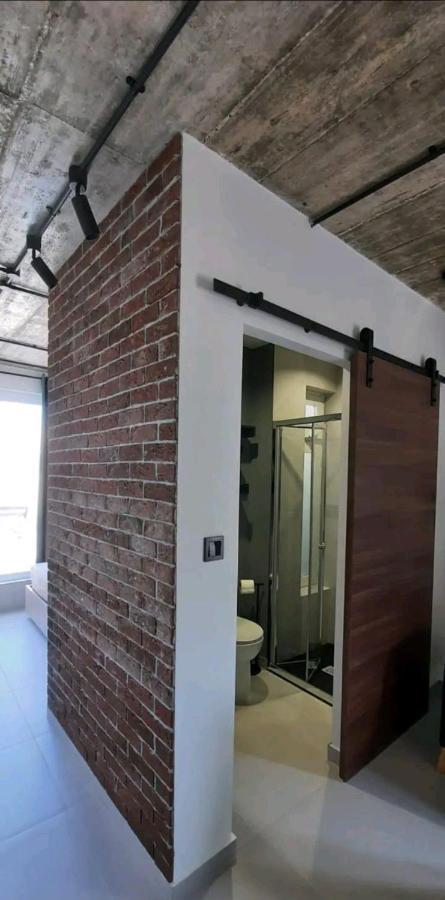 Апартаменти Chic Penthouse Industrial-Style Моста Екстер'єр фото